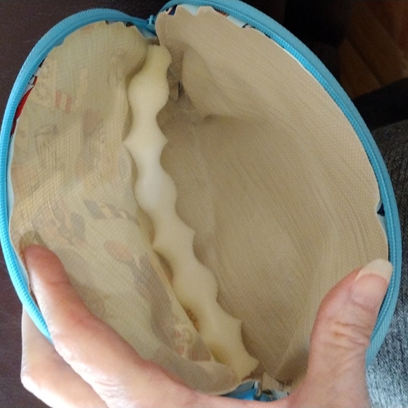 NWT Fashion Bears Makeup Bag and Jewelry - Picture 2 of 16